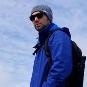 Meet your Posher, Tom